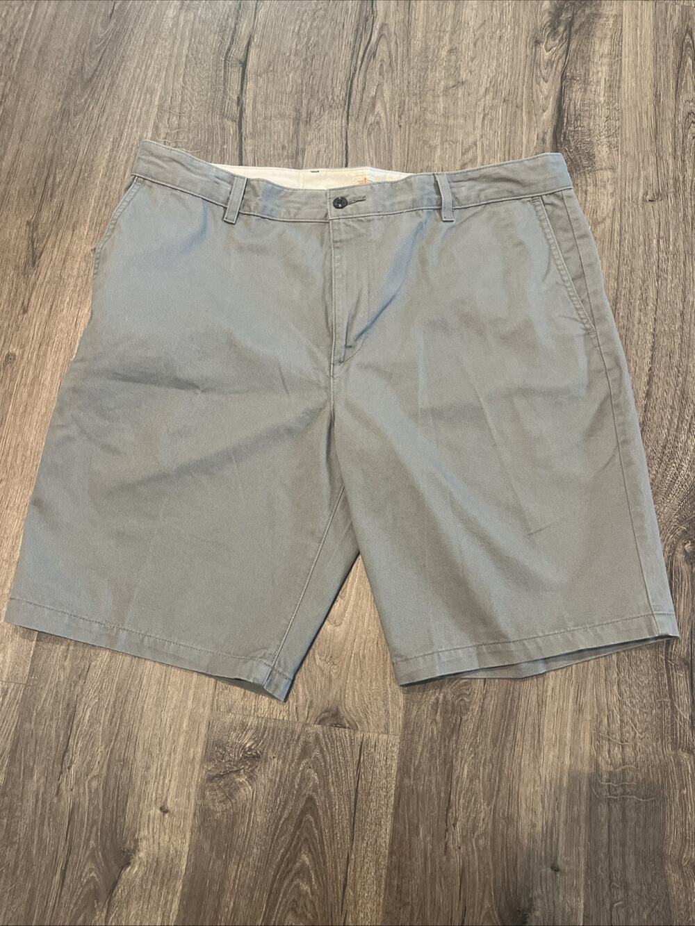 Dockers Mens Shorts Gray – Classic Fit, Men’s Size 40